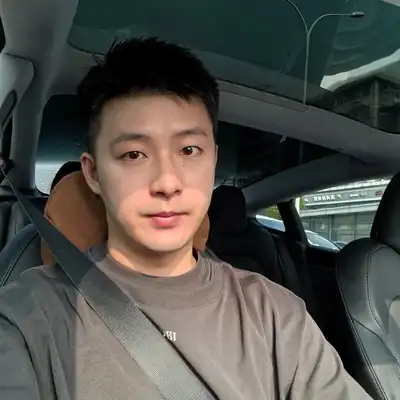 黄铭巧